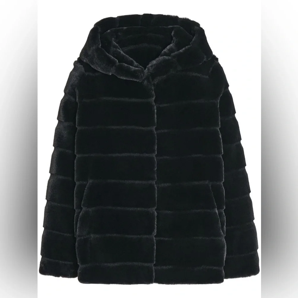 Women’s APPARIS Goldie Black Faux Fur Hooded Short Coat XS Chic Grunge Cozy - Picture 8 of 16